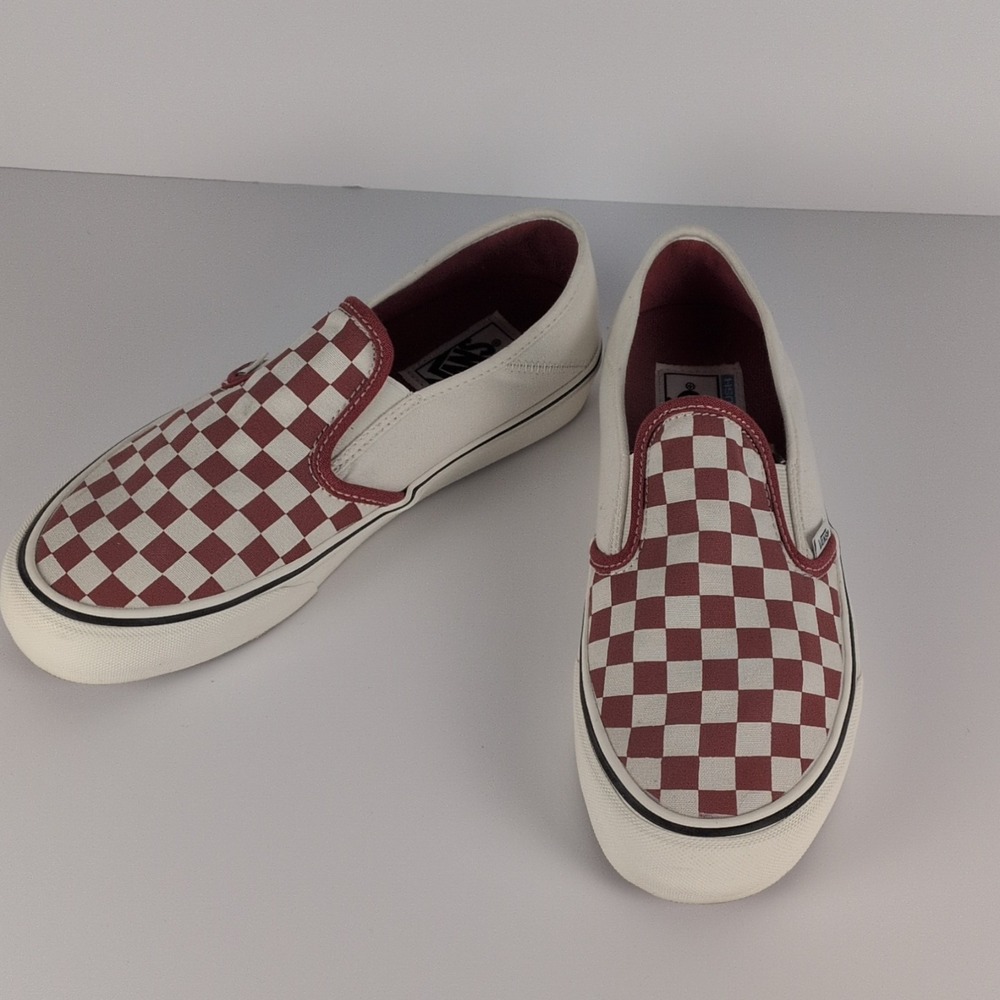 Vans Classic Slip-On Shoes Checkerboard Chili Pepper Mens Size 8 / Womens 9.5